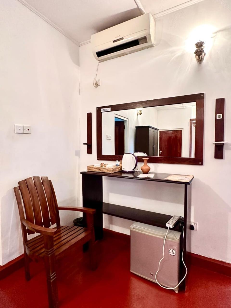 Villa Sunny Days Hikkaduwa Exterior foto